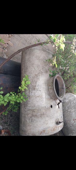 Продается бочка алюминий под воду или молоко.