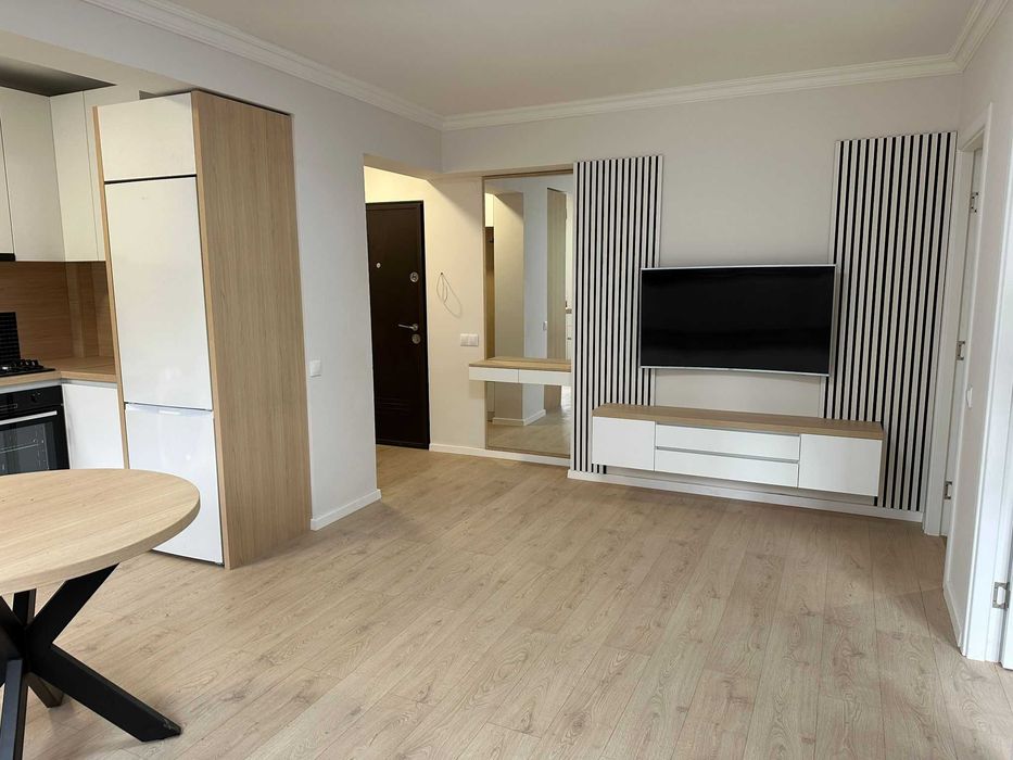 Închiriez apartament 2 camere — fotografia 1