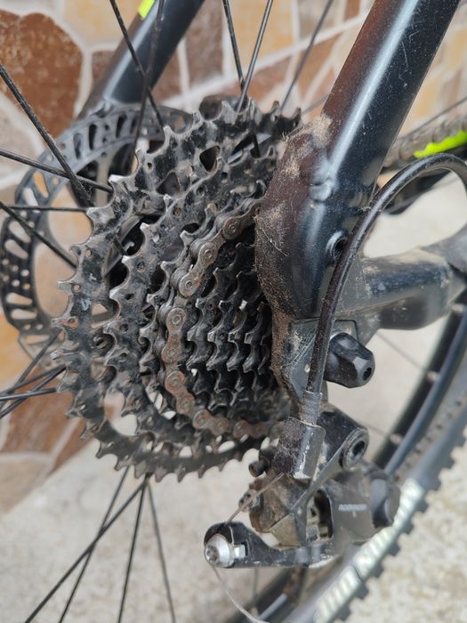 Vând rockrider st530