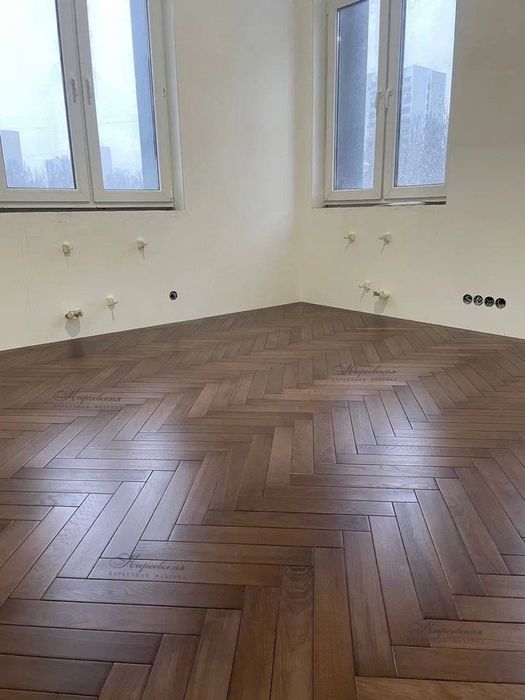 Укладка ламината, кварцвинила