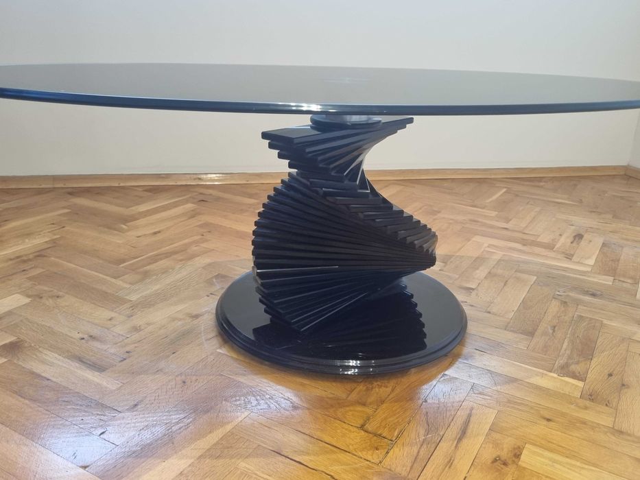 Холна маса от масивно, закалено стъкло