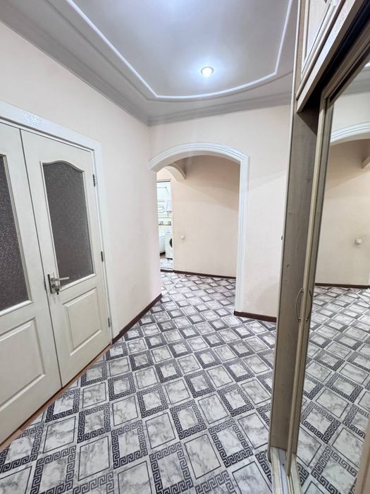 ТАХТАПУЛ Себзор 4/3/5 Тоза ремонт бал: 2х6 обш: 90 кв.м ор; Ташкент