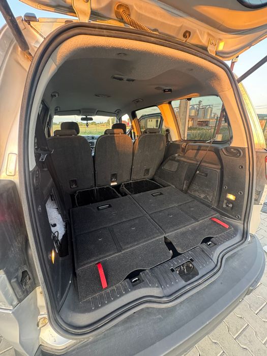 Masina Ford Galaxy de vanzare