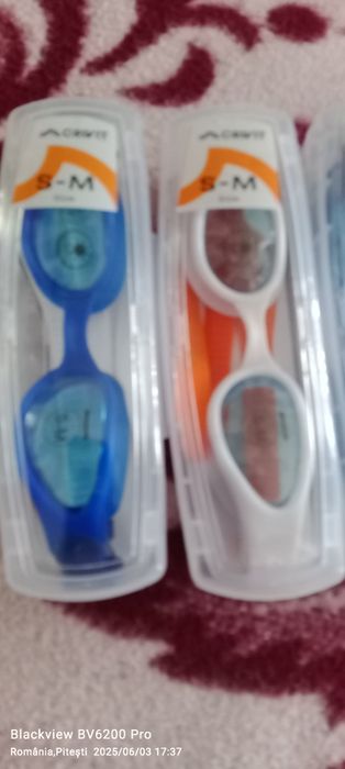 Ochelari pentru Înot