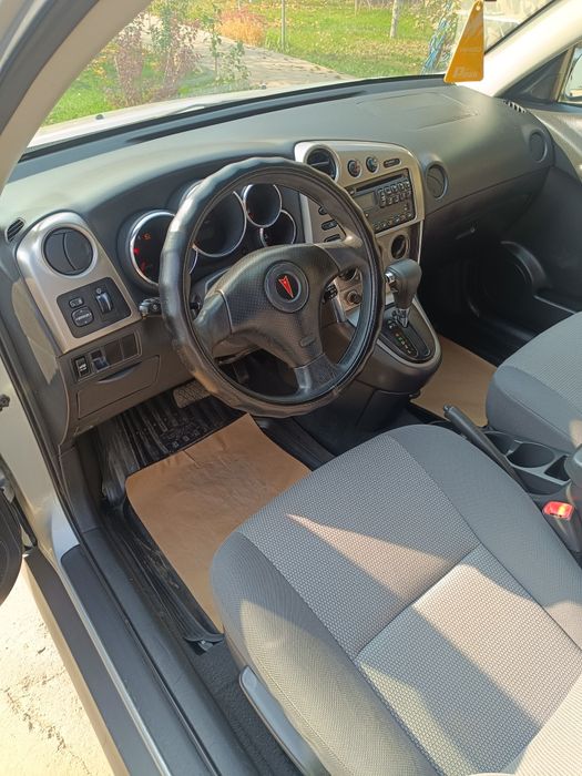 Автомобиль Pontiac Vibe