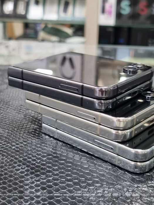 Samsung galaxy z flip 5 5G 8/256gb holati xarxil