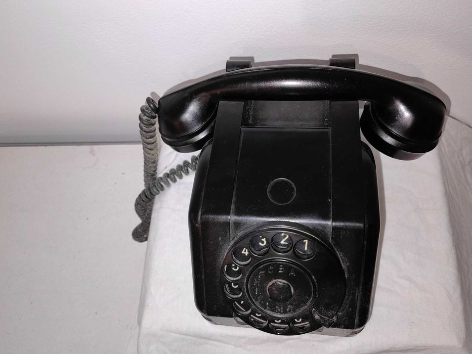 Колекция от ретро телефони