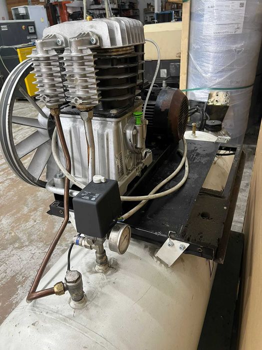 Compresor de aer FIAC 300 litri 11 BAR