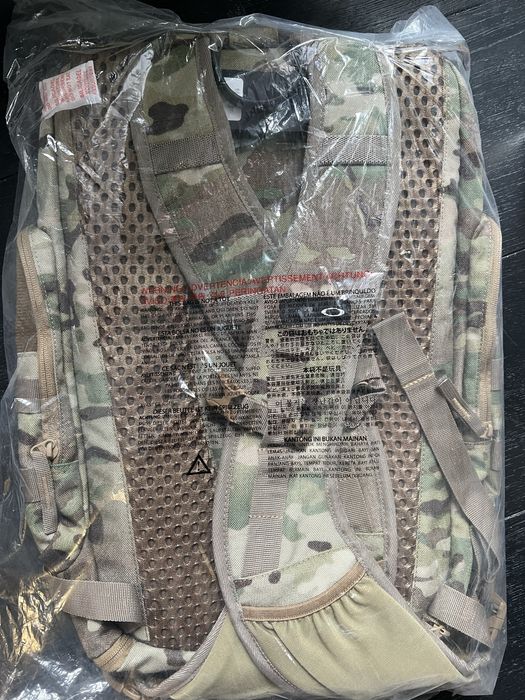 Rucsac Oakley Link Pack Miltac 2.0 Multicam