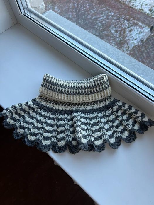 Продам манишку ручной работы