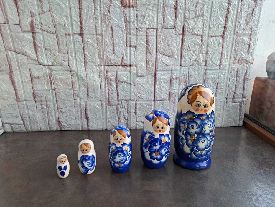 Нови! комплект руски дървени матрьошки