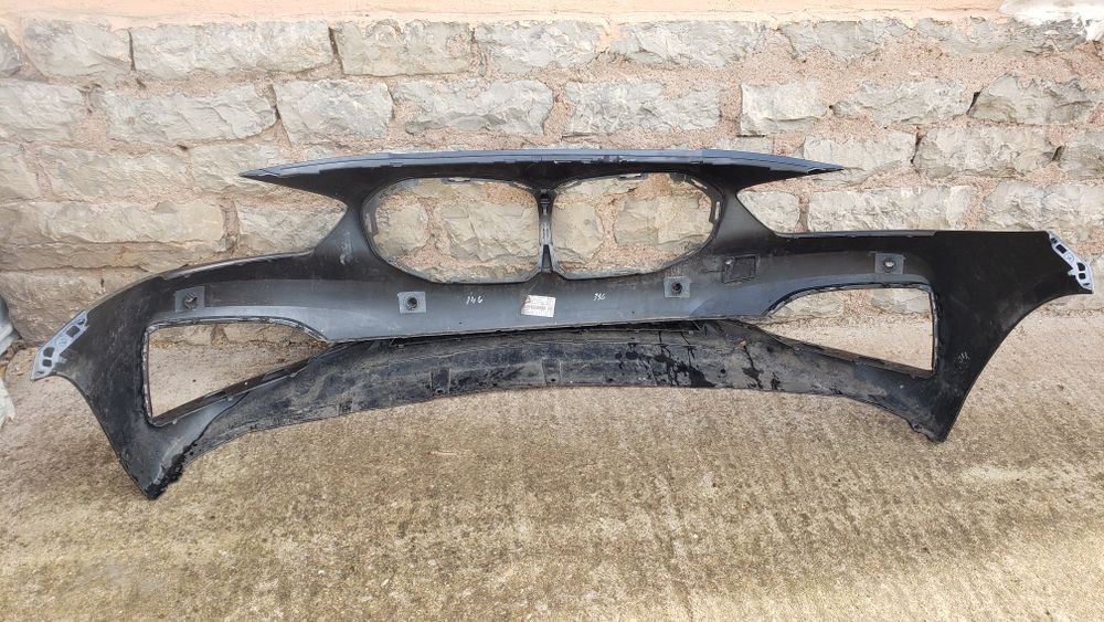 bronq/broni BMW 1  F40  2019-24g.