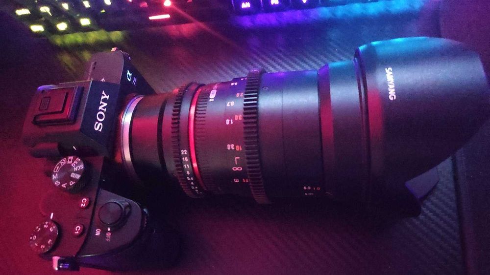 Sony a7III + samyang 1.5 35mm full frame