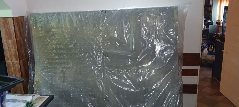 Saltea burete/spuma 180x200 grosime 20 cm Nouă