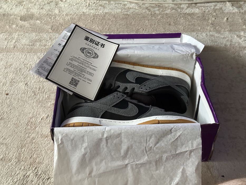 Кроссовки: Nike Dunk в сером цвете