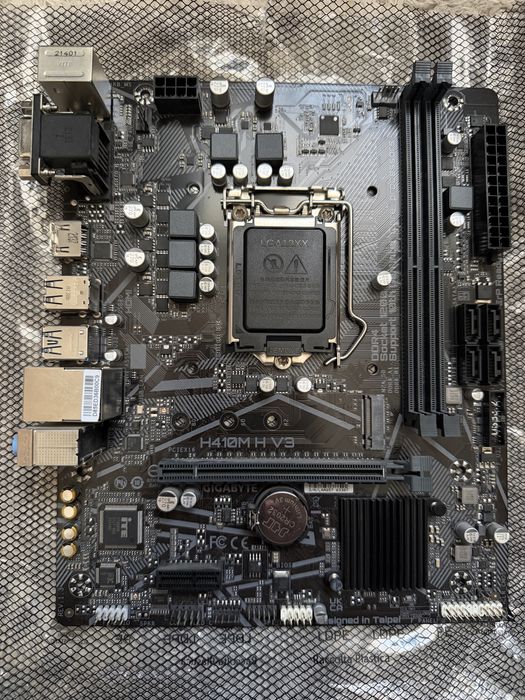 Продам материнскую плату Gigabyte H410M H V3 на сокете 1200