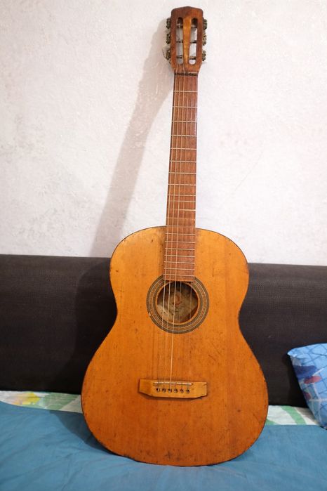 Классическая савецкая гитара 6 струная