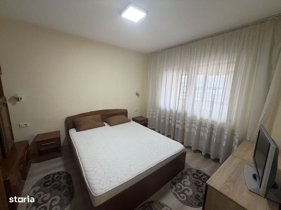 Apartament 3 camere,str.Victoriei
