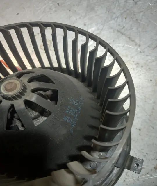 Aeroterma Alfa Romeo 156 2001 1.9 JTD MT (110 hp)