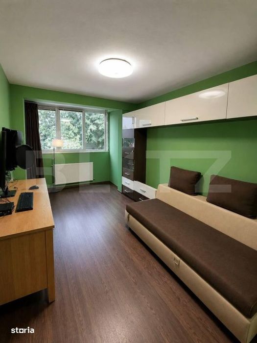 Apartament cu 3 camere mari si Luminoase, garaj inclus, etaj intermedi