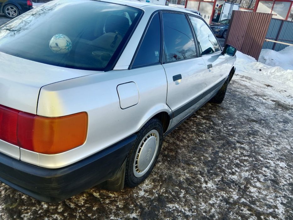 Продам машину  Ауди 80
