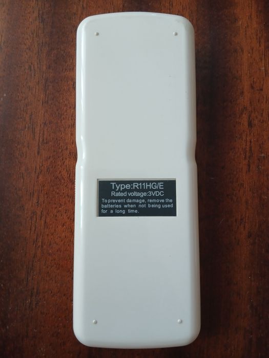Оригинално дистанционно за климатик Midea R11HG/E (за Midea, Osaka, Carrier и др.)