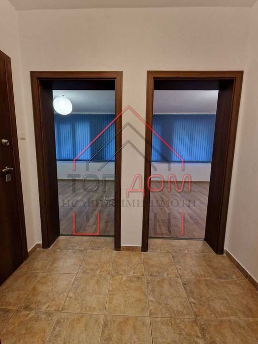 Дава се под наем Офис в Варна, Гранд Мол Варна - 48 кв.м за 306 € - Снимка #1