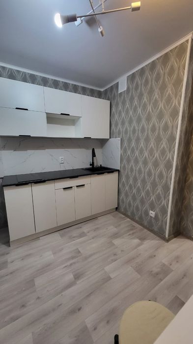 Продам 1ую кв в 20 мкр