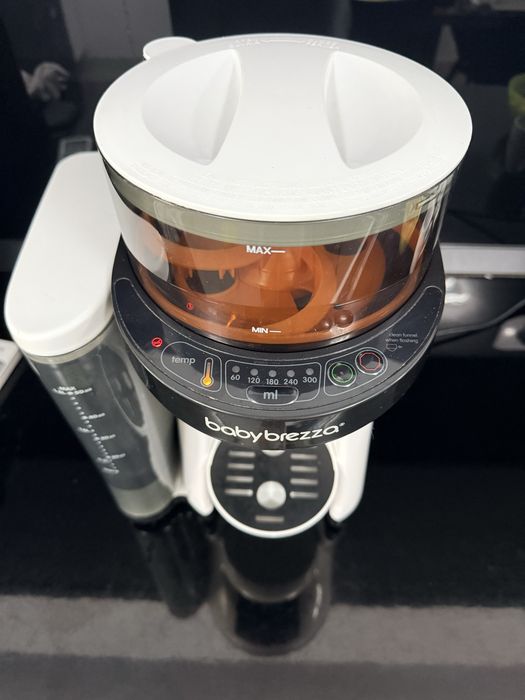 Baby Brezza Formula Pro Advanced – aparat preparare lapte praf