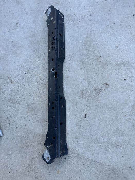 Traversa superioara armatura bara fata / inchidere capota Opel Astra H / Insignia