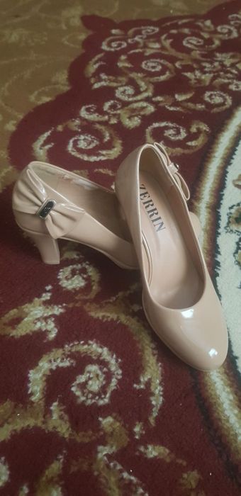 Tufli bejiviy 36-razmer