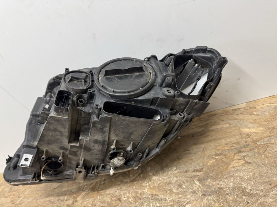 Far faruri bmw F10 F11 seria 5 bi xenon 2009-2013 dreapta