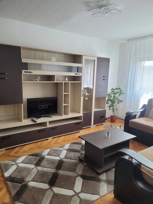 De inchiriat apartament cu 2 camere in Dej !