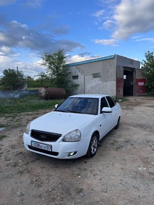 продам приору 2011