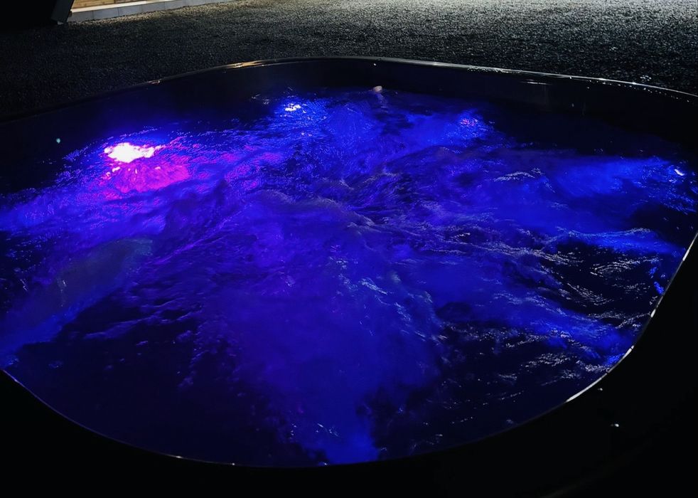 Ciubar Fix 8-10 persoane hidro,aeromasaj,led ,jacuzzi model 2025