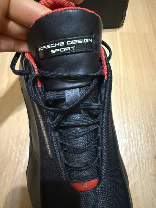 Продам кроссовки