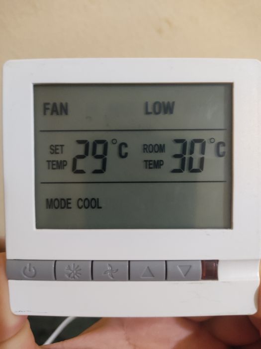 Кутарганига сотаман. Термостат комнатный терморегулятор 220 в 3А