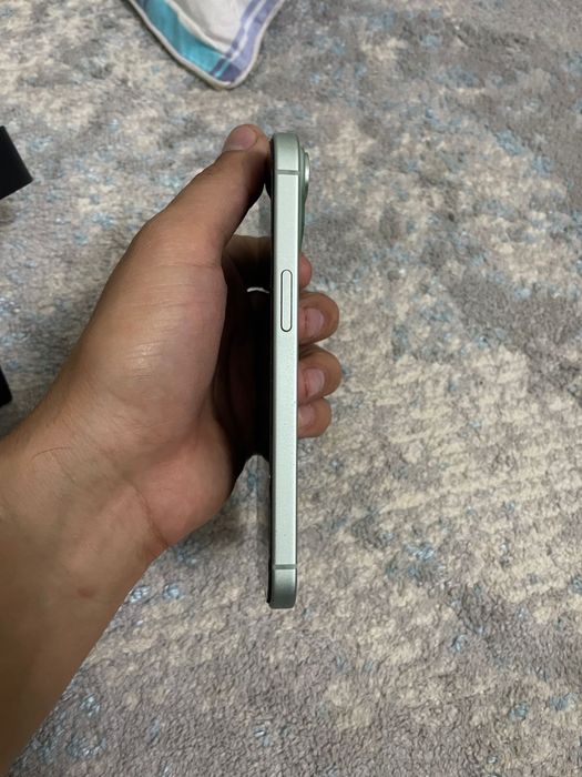 продам iphone 15