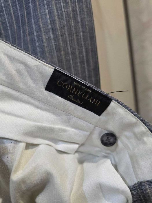 Продается Итальянский Мужской Костюм Corneliani (б/у, оригинал)
