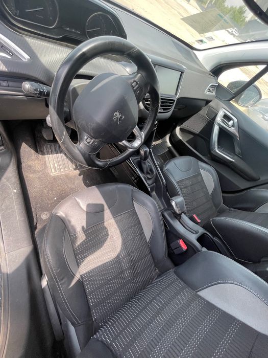 Dezmembrez Peugeot 2008 2016 Diesel 1.6 HDI