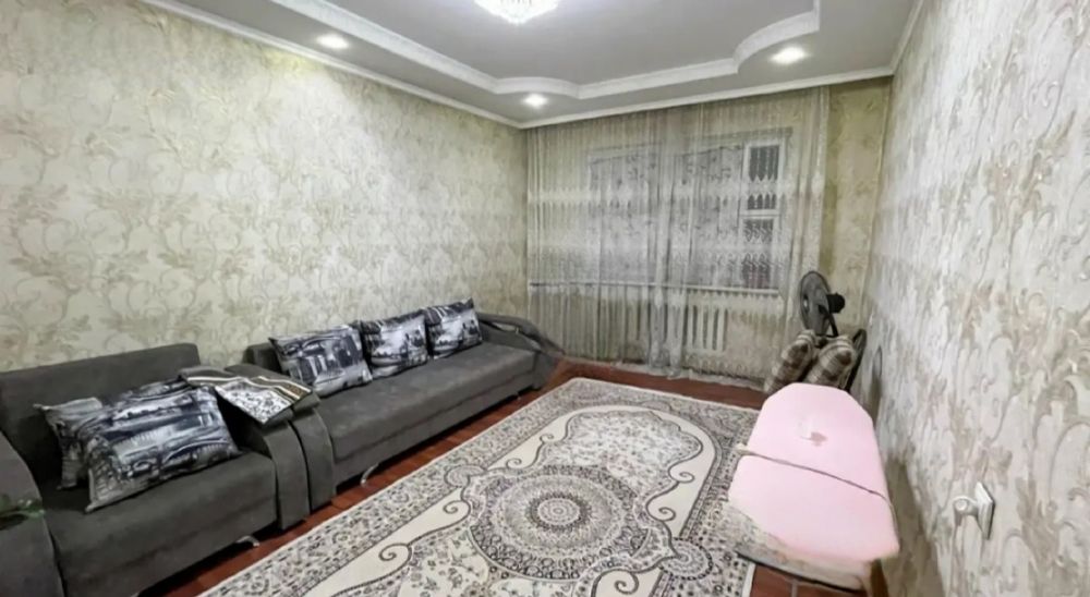 продам 3-х ком. 65кв. 3мкр. 4-этаж