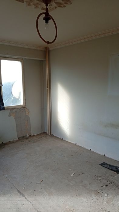 Продава се Двустаен апартамент в Нова Загора - 61 кв.м за 738 €/кв.м - Снимка #3