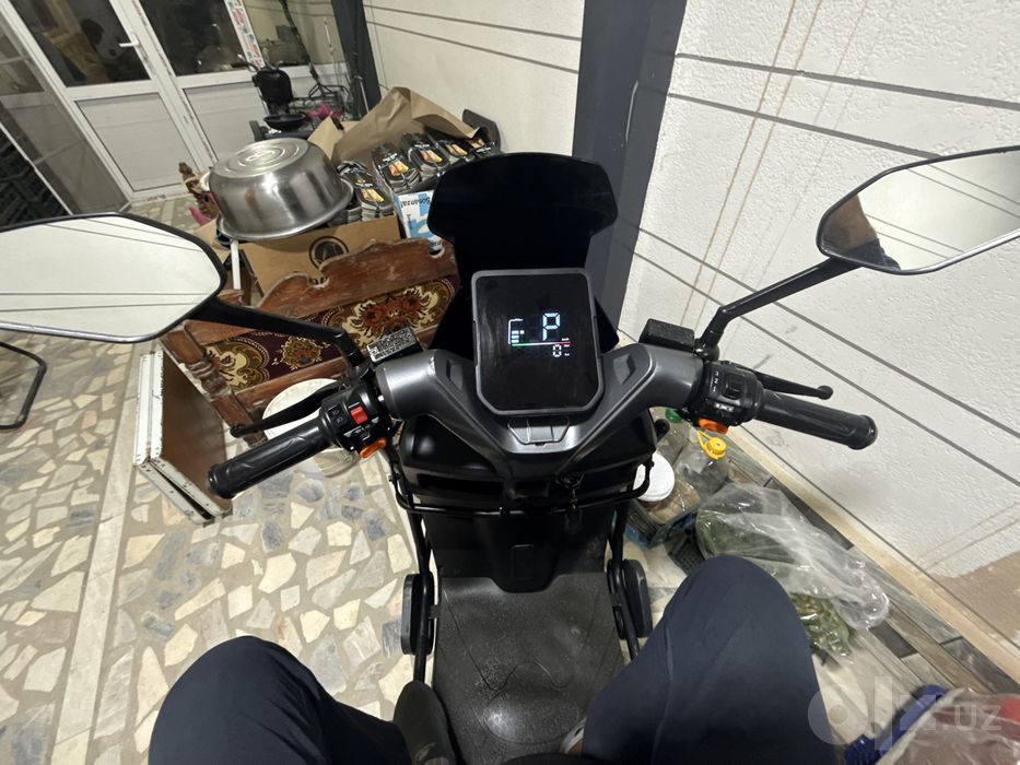 Moto skuter Drongo