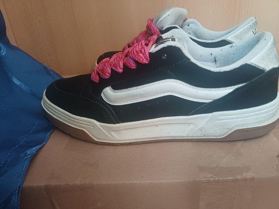 Vans knu skool cu sireturi roz