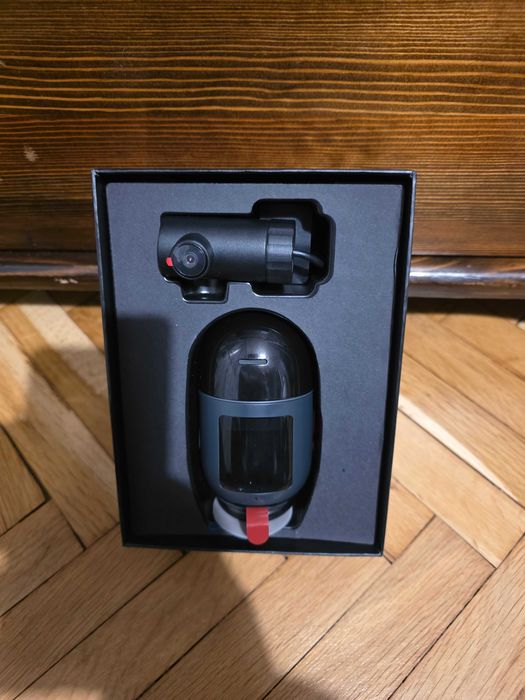 70mai Omni X800-2BK + RC14. Чисто нов.