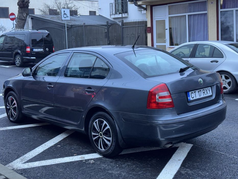 - Skoda Octavia 2 Elegance [ 2011 ] 1.6 Benzina , Stare Excelenta .
