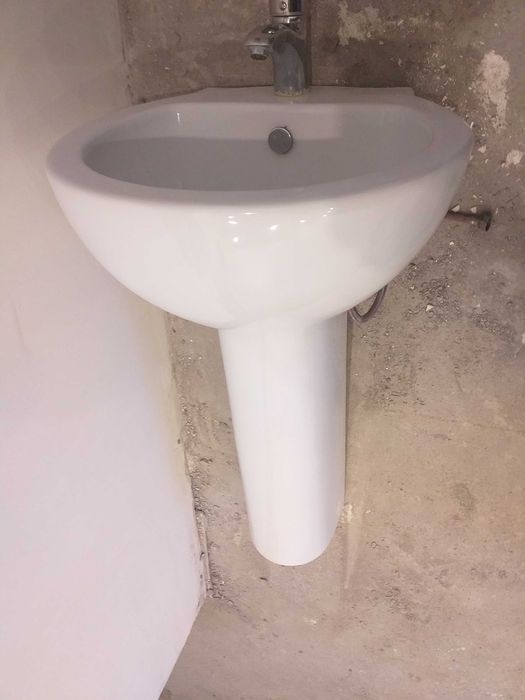 Срочно продам раковину тюльпан