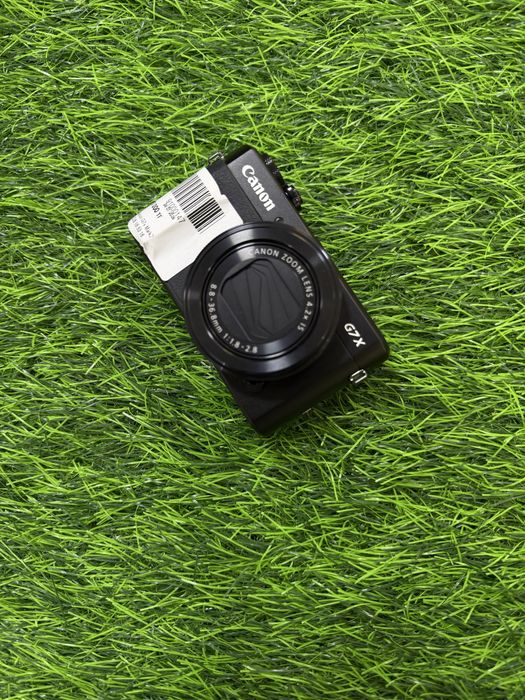 Canon mark G7 x.