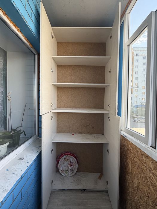 Продам шкаф который стоял на болконе