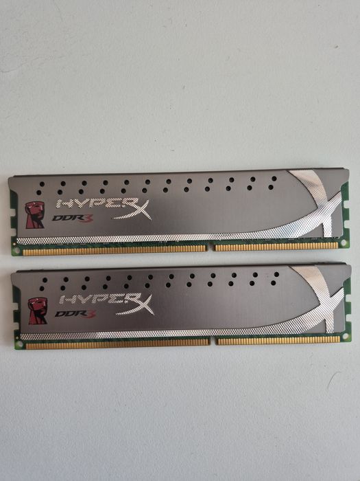 Памет 2* 4GB DDR3 1600 Kingston